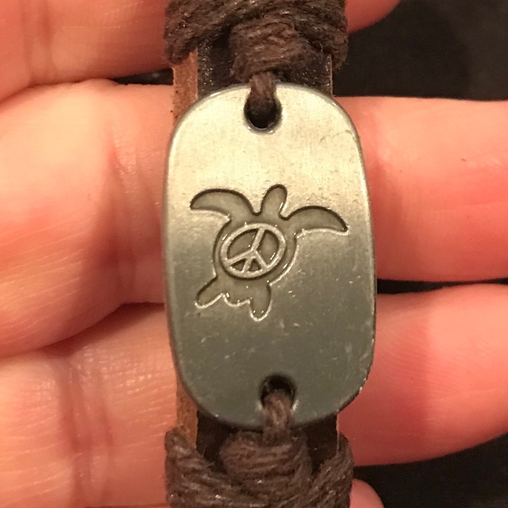 Turtle & Peace Brown Leather Bracelet
